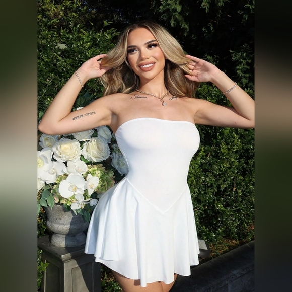 NEW! Classic Elegant White Strapless Dress Size Large! - Picture 2 of 4